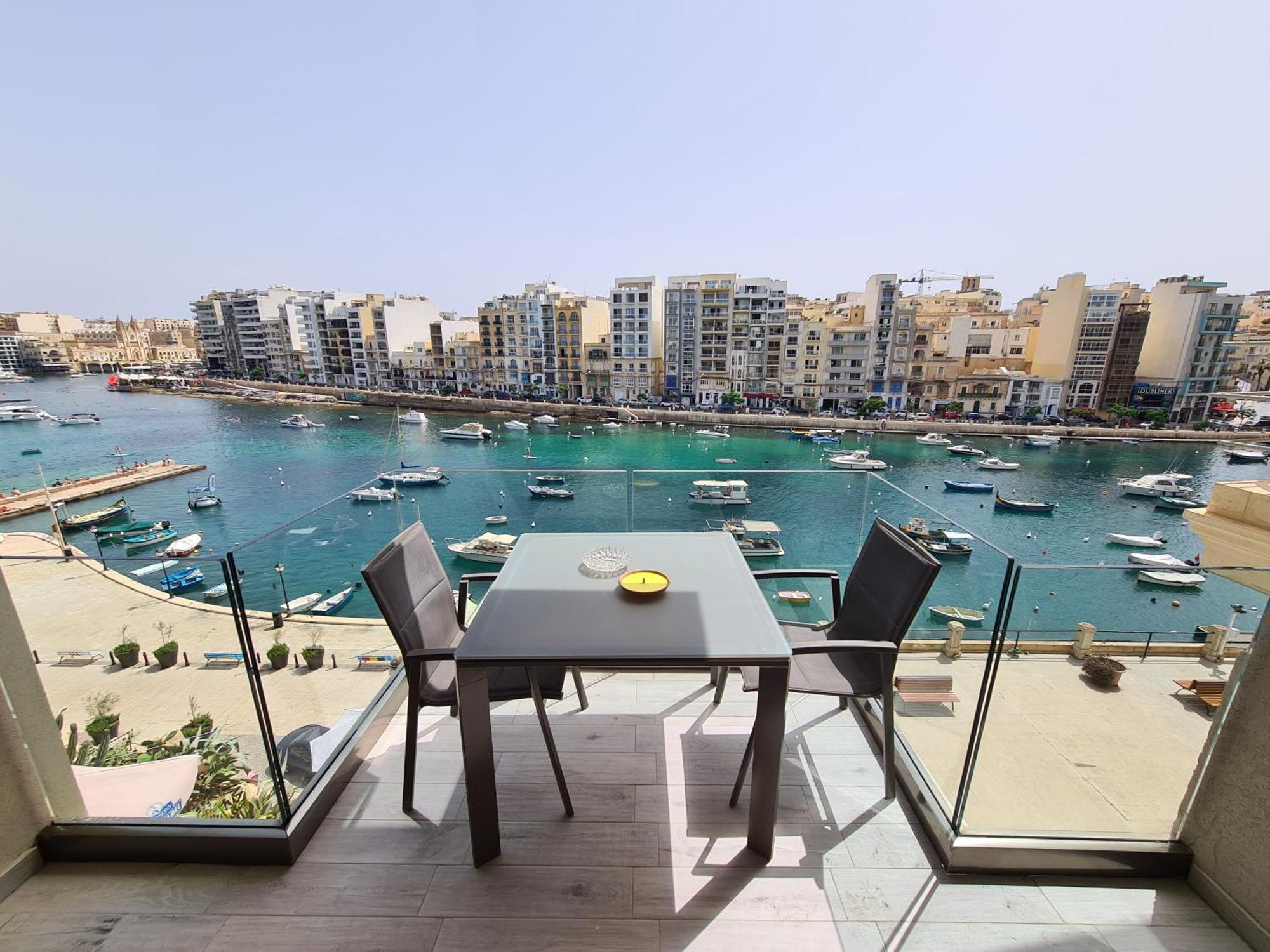 Supreme Seafront Apt With Balcony In St.Julian'S Saint Julian's Exterior photo
